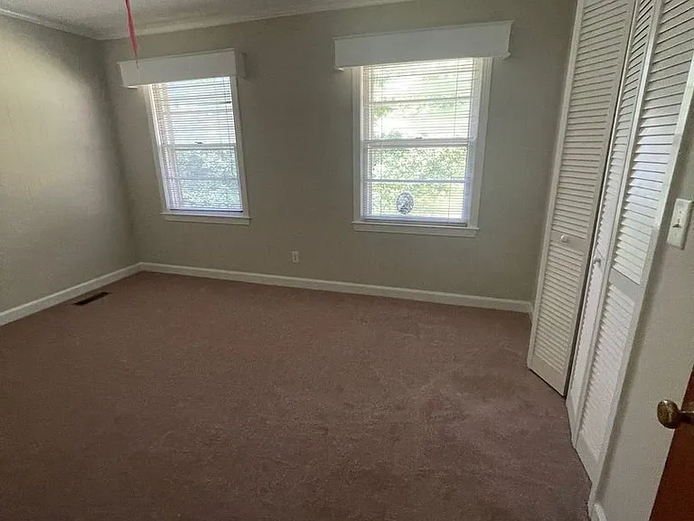 2902 Tramway Rd — Photo 10