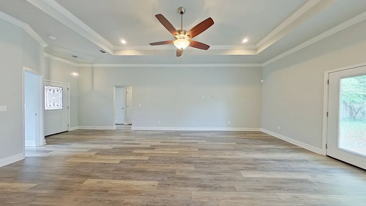 217 Evergreen Drive — Photo 4