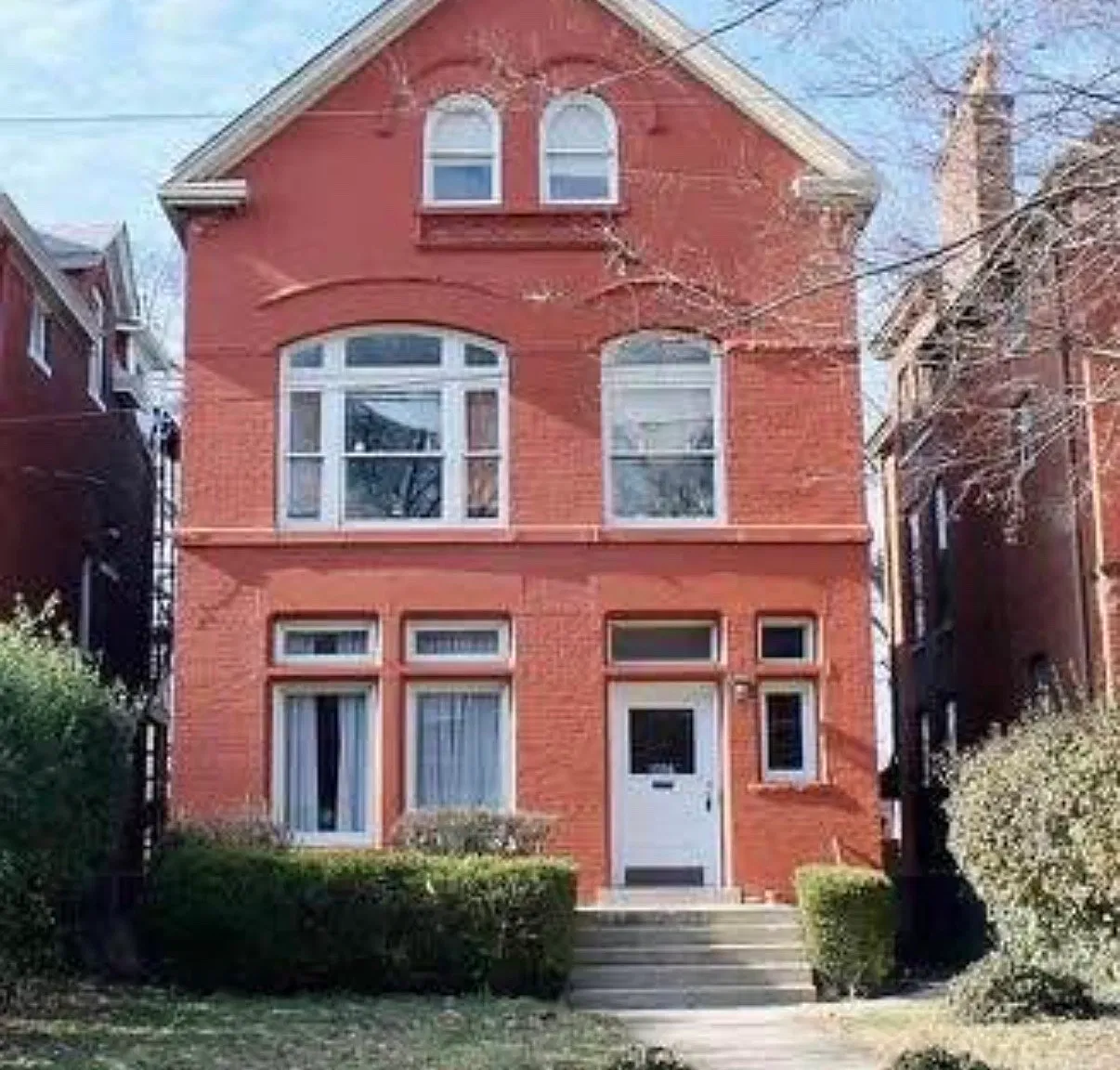 2 bed, 1.5 bath, 1200 sqft, $1,100 — Photo 1