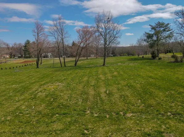 2552 Rickman Rd, Livingston, TN 38570