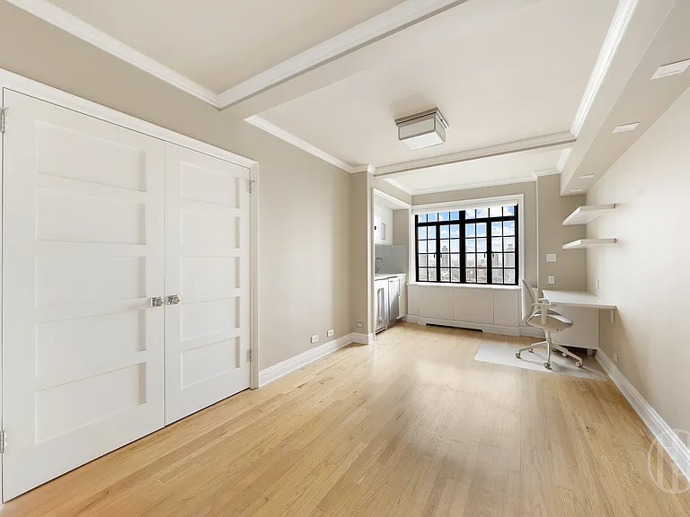 5 Tudor City Pl #1834 — Photo 1