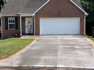 2301 Carbury Rd, Knoxville, TN 37921