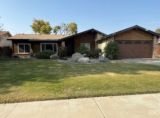 8805 Sorrel St, Bakersfield, CA 93307