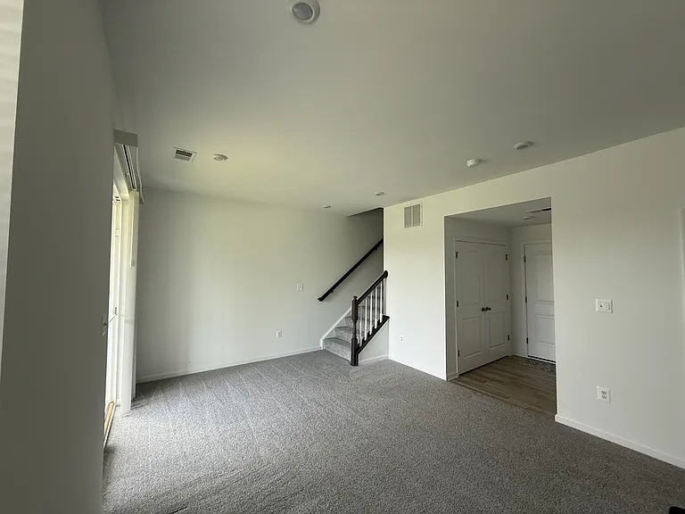 534 Rosemary Cir — Photo 7