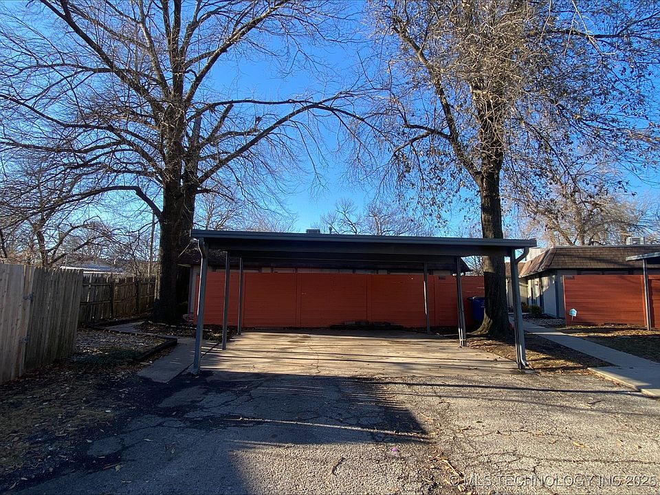 2nd image of 5305 E 32nd Pl #B
