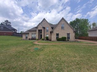 42 Sterling Ridge Dr, Atoka, TN 38004