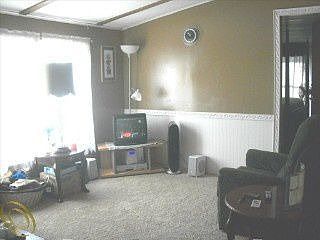 4th image of 8187 Roosevelt Ave