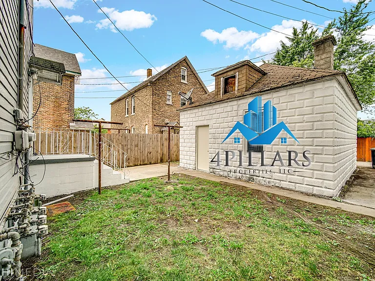 1120 W 150th St #2R — Photo 11