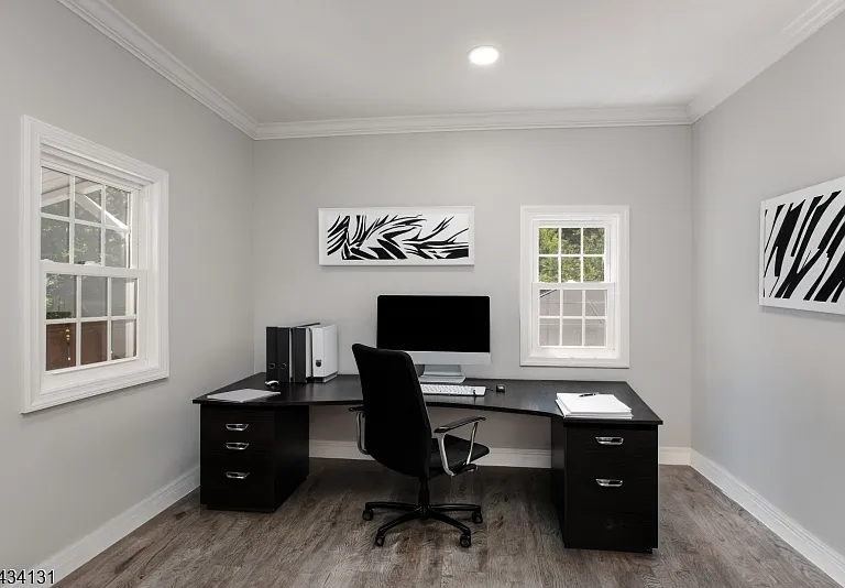 138 Jerome Pl — Photo 12