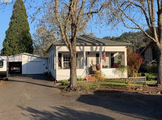 625 W Lookingglass Rd, Roseburg, OR 97471