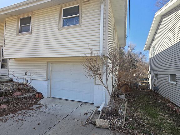 3rd image of 1612 Lincoln Ave