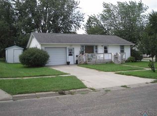 611 W Luverne St, Luverne, MN 56156
