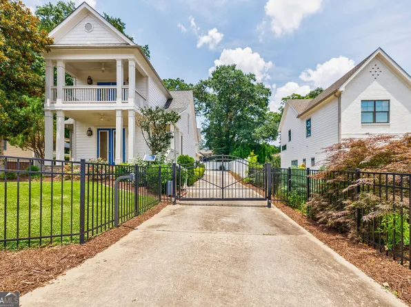 1505 Walker Ave, College Park, GA 30337