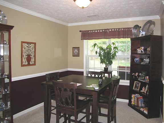 Breakfast nook with chair rail!