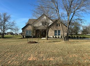 310 Cobb Rd, Leonard, TX 75452