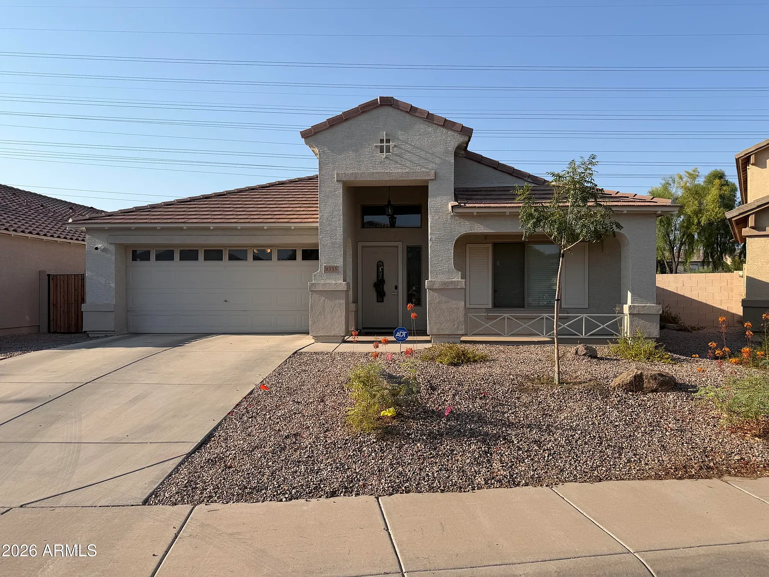 3 bed, 2.0 bath, 2146 sqft, $2,300 — Photo 1