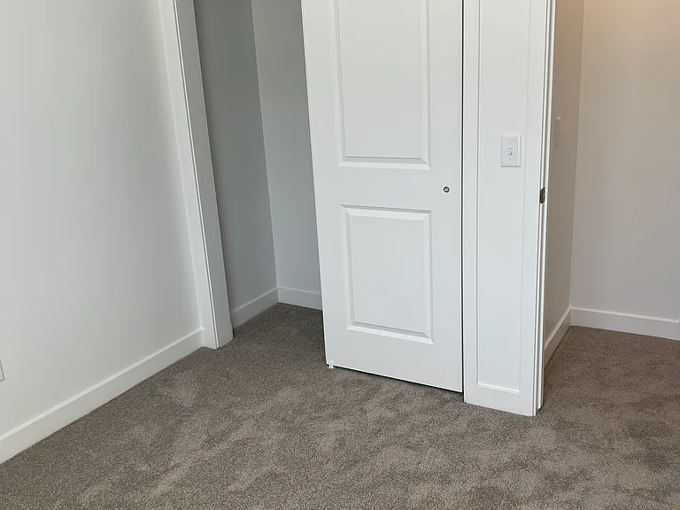 384 S Fort Ln — Photo 6