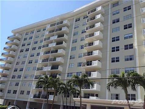 1st image of 401 Golden Isles Dr APT 202