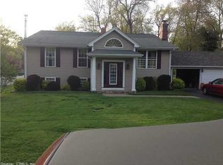 8 Harlan Rd, Farmington, CT 06032