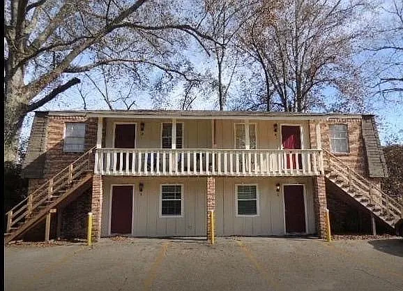 806 Maxwell Dr #2