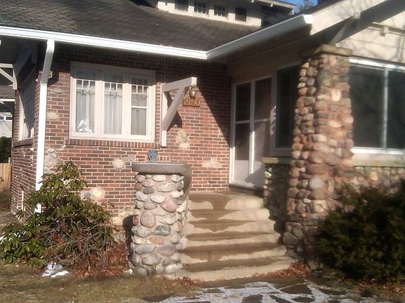2nd image of 2150 Garland Ave