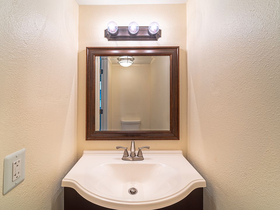 1st Floor - Half Bathroom