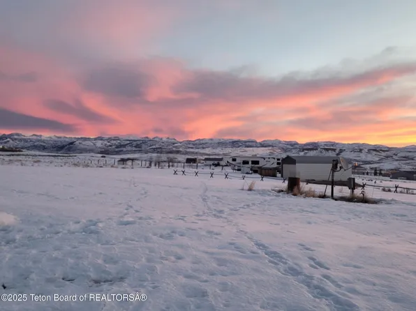 29 Bob O Link Ln, Boulder, WY 82923