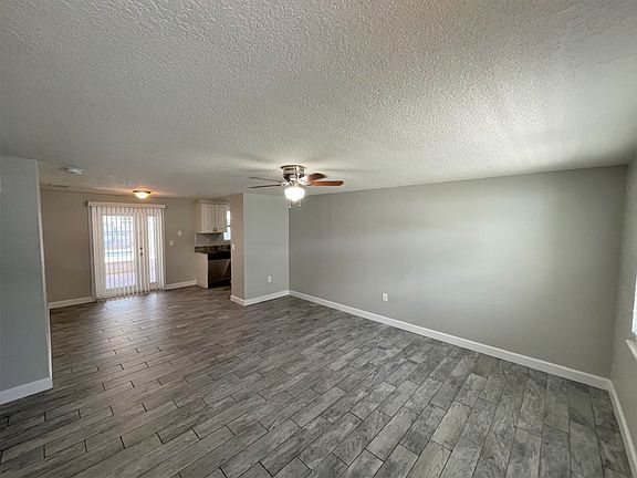 4th image of 5016 Silk Oak Dr