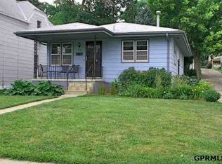 810 S 35th St, Omaha, NE 68105