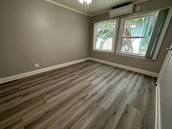 5th image of 1533 N Bronson Ave #3/4