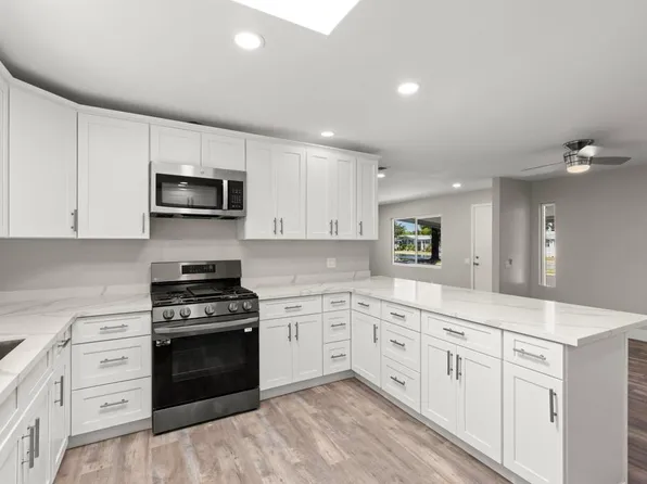 276 N El Camino Real Spc 98, Oceanside, CA 92058