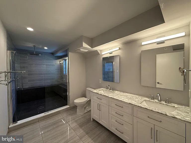 1212 E Susquehanna Ave #E — Photo 18