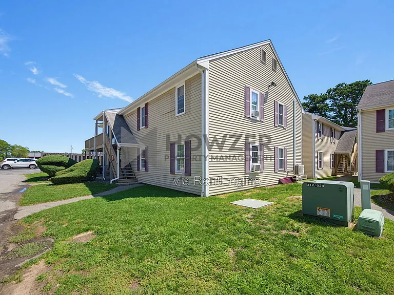 1029 Iyannough Rd #1D — Photo 20