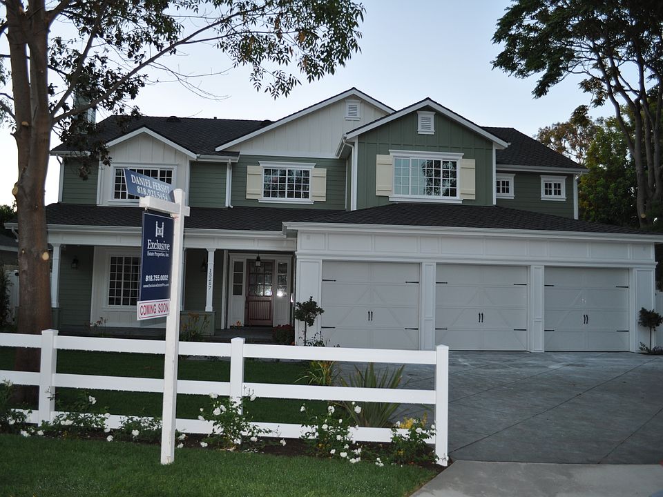 1st image of 13217 Valleyheart Dr