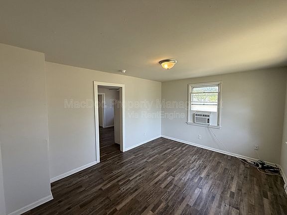 2nd image of 1500 Airport Ave
