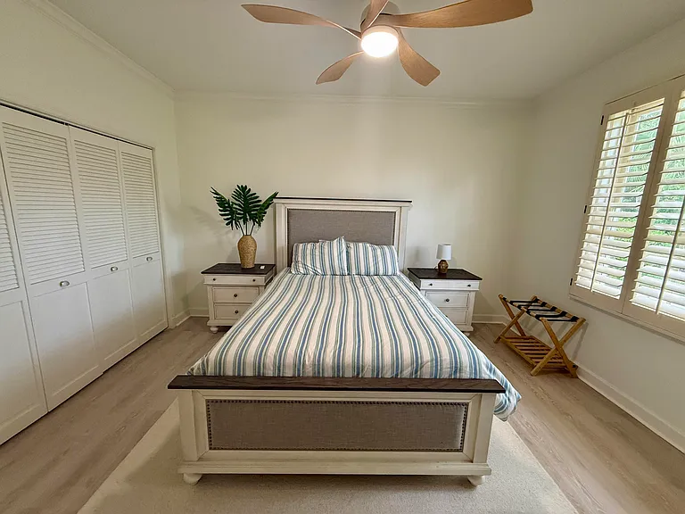 4381 SW Parkgate Blvd — Photo 32