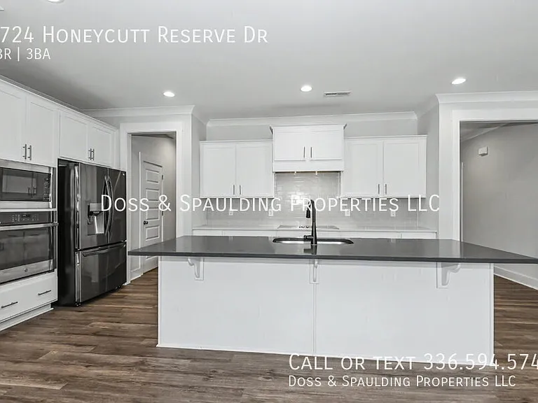 6724 Honeycutt Reserve Dr — Photo 12