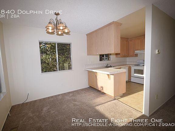 3rd image of 1840 Dolphin Dr