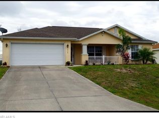 216 NW 14th St, Cape Coral, FL 33993
