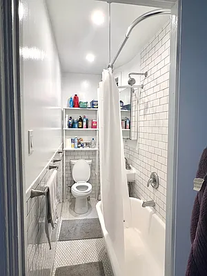 Rented by LJ Sloane Management | media 23