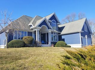 25 Wicklow Rd, Westerly, RI 02891