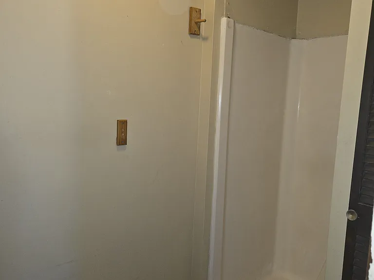 150 Forest Ave — Photo 9