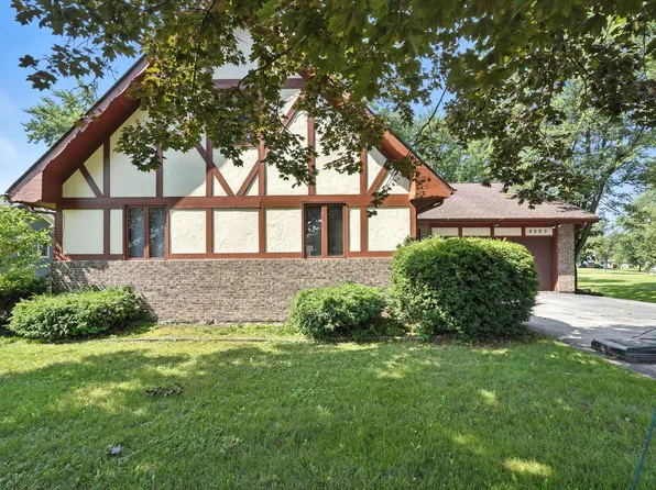 4205 Glen Oaks Dr, Crown Point, IN 46307