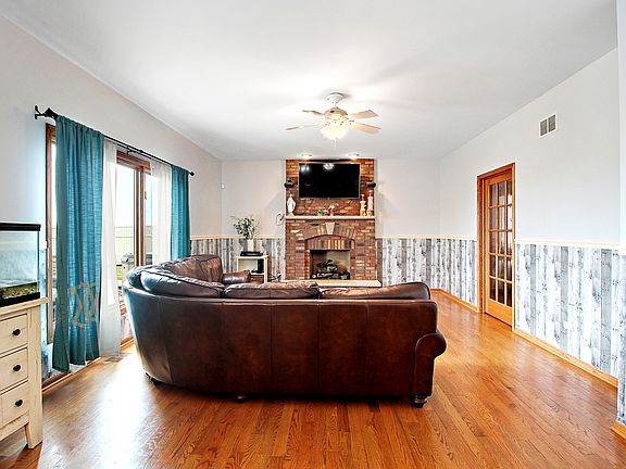 4th image of 1007 Granite Dr
