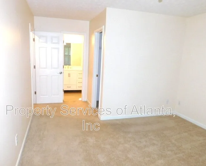 11215 Abbotts Station Dr — Photo 17