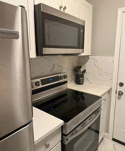 151 Lawton St SW — Photo 37