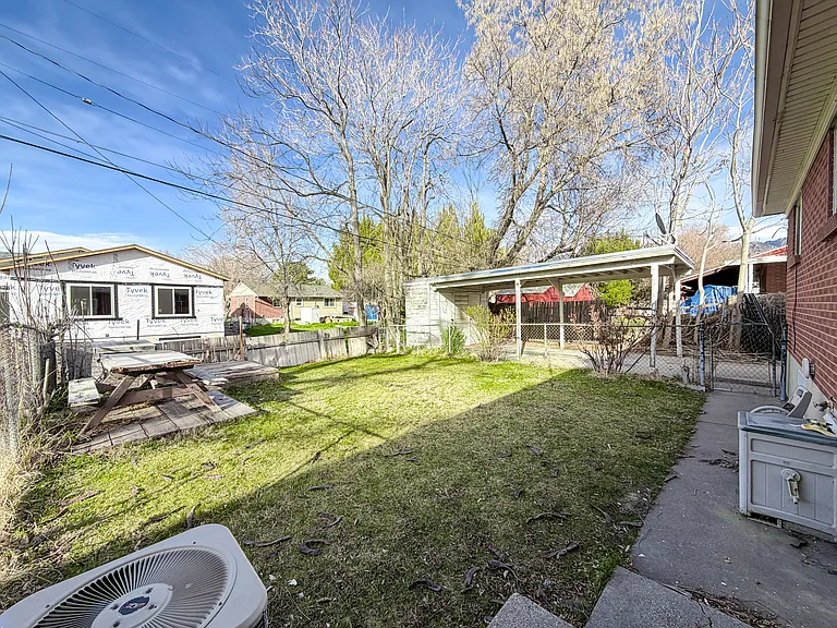 1333 E 4170 S — Photo 28