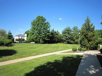 2nd image of 1201 Southard Ct #1201