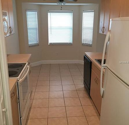 4th image of 8753 Lancelot Ave