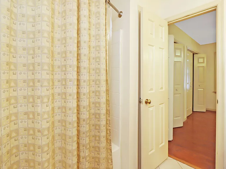 109 Larkspur Holw — Photo 13